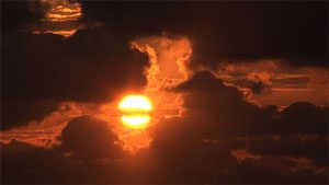 Sunrise-through-Clouds20130830sm
